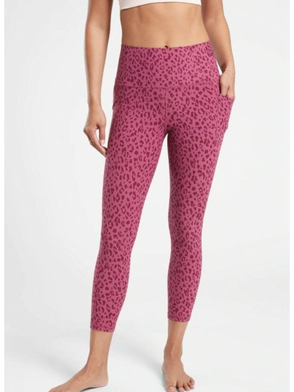 Athleta Salutation Stash Pocket II 7/8 Tight in Dot Leopard Vintage size XL
